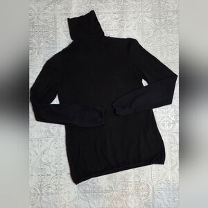 GAP Classic Black Turtleneck Sweater